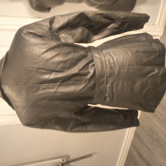 NWT-Ladies leather jacket with belt - Picture 7 of 7